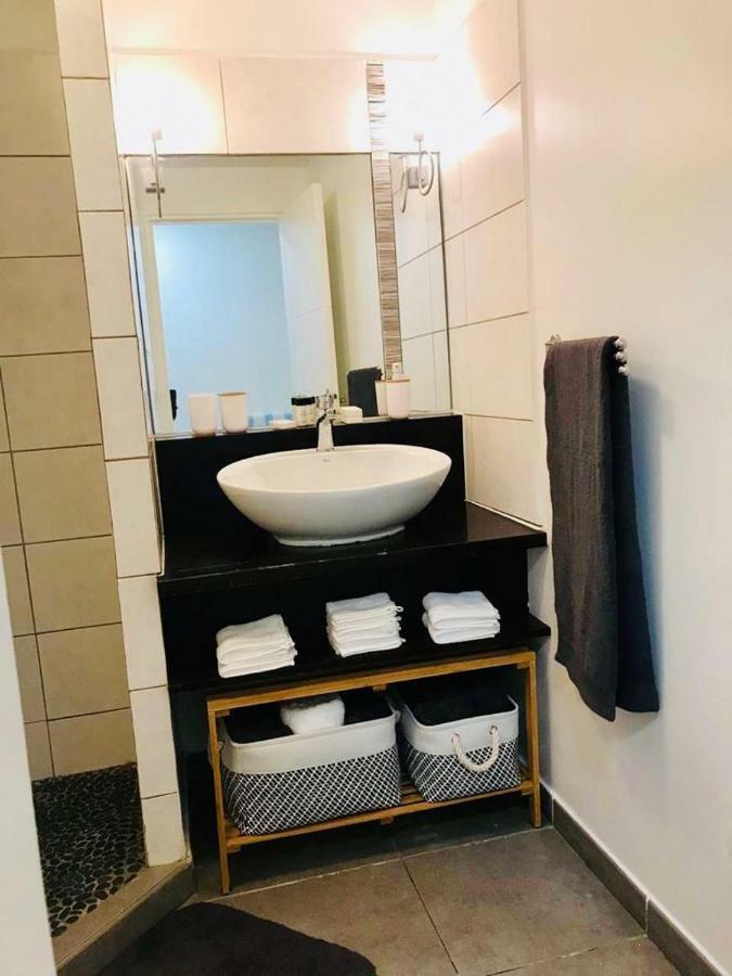 Appartement Au Bord De Mer Le Moule Exteriér fotografie